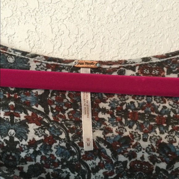 Free People crop top flare sleeve top - Picture 3 of 4